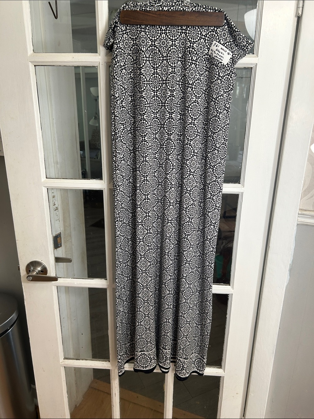 O61. Black and White Patterned Curtain Panel - Unbranded